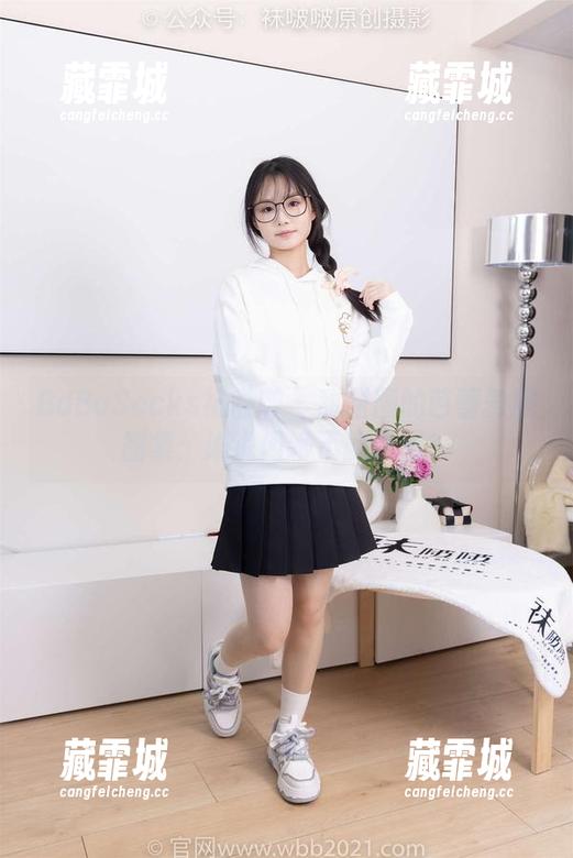 BoBoSocks袜啵啵-甜甜圈 BoBoSocks袜啵啵 - 甜甜圈的芭蕾舞服图集:谁说闲聊不能优雅?