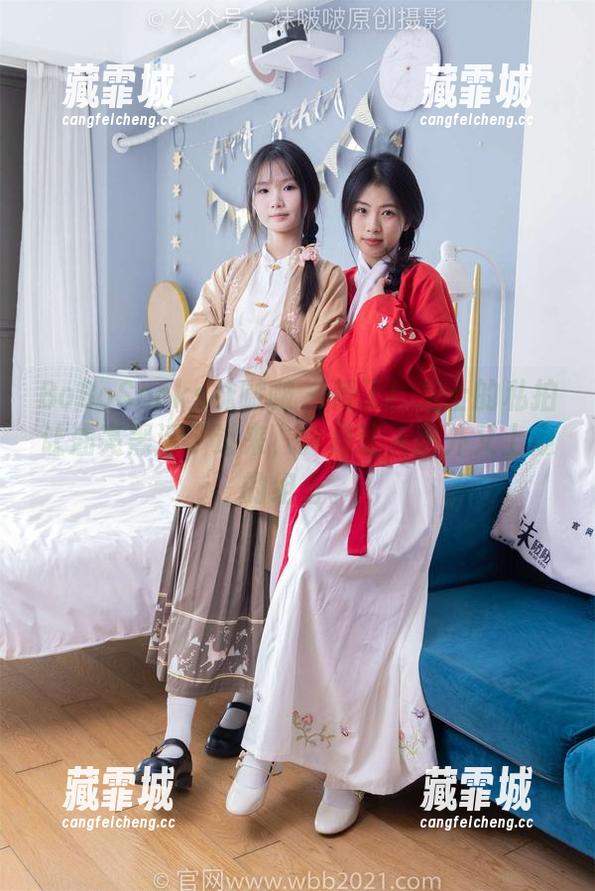 BoBoSocks袜啵啵-芝士 BoBoSocks袜啵啵 - 爱了!芝士的私拍让油亮黑活了过来,真是让人意外又上瘾的组合。