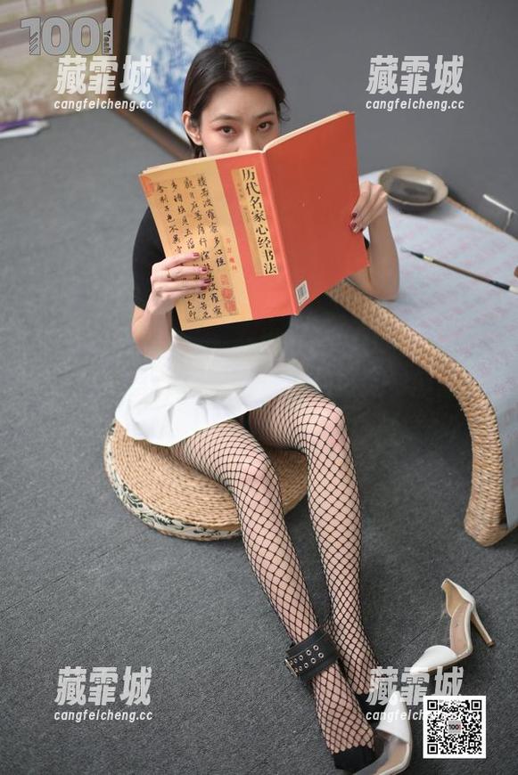 IESS异思趣向-夏夏 IESS异思趣向 - 在线直击,夏夏的黑长发与大长腿,高清下的诱惑只想多停留一会儿。