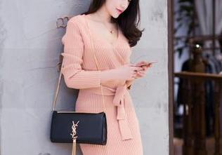 IMiss爱蜜社 – 若彤boomboom的裸足写真，不仅仅是光脚的天真