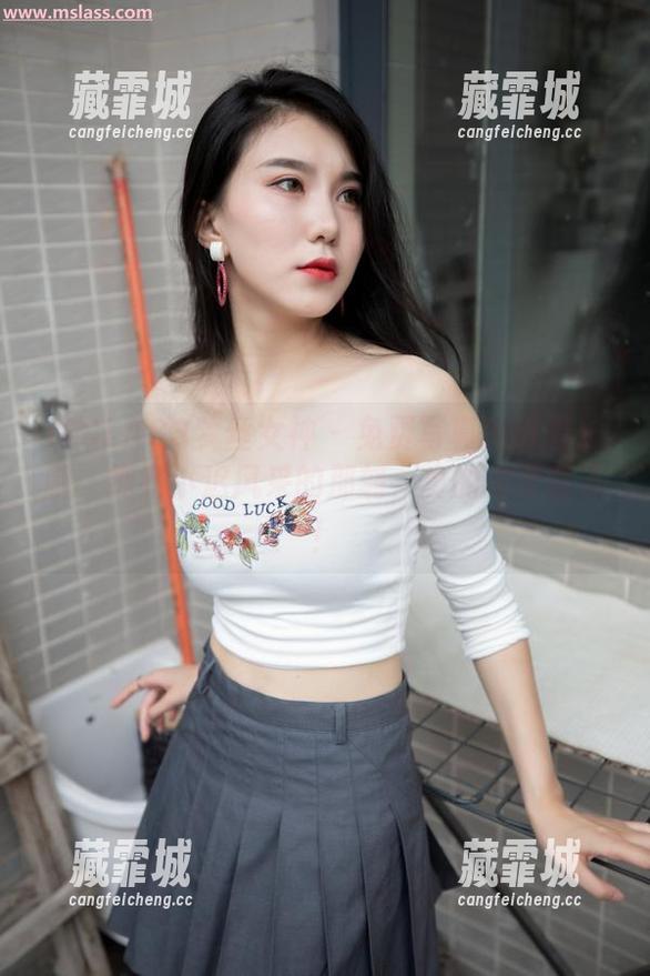 MSLASS梦丝女神 - 免费写真加超级长腿，拥有小迟风采的那刻，真的是要昏了！