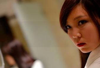 PANS写真 – 眼镜，雪儿的个性宣言，原图静默，资源则如轻声低语，突如其来的撩拨感。