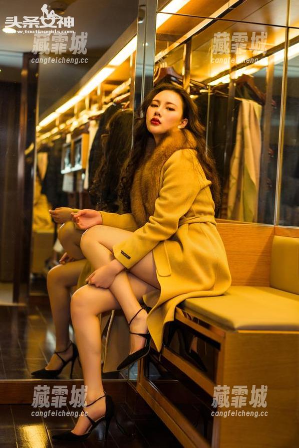 TouTiao头条女神 - 幻雪儿的校服写真，高清套图竟然那么好看，这年头越来越意外了？