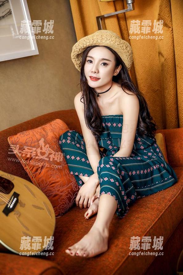 TouTiao头条女神-张梓柔 TouTiao头条女神 - 全套图包来啦,张梓柔这个女孩怎么可以这么会撩?
