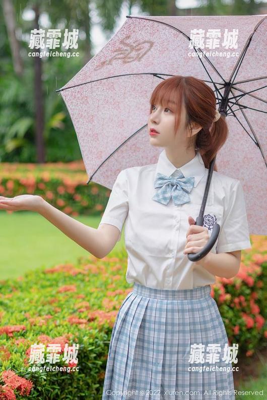Xiuren秀人网-tina_甜仔 Xiuren秀人网 - 带你欣赏“tina_甜仔”原图中丝袜的魔力,袜子也能有少女心!