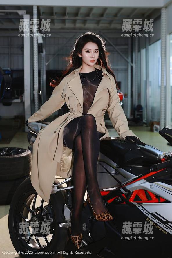 Xiuren秀人网-刘婷婷 Xiuren秀人网 - “刘婷婷天使”:这组图片更新了,我的天,竟然还有这种“天使”。