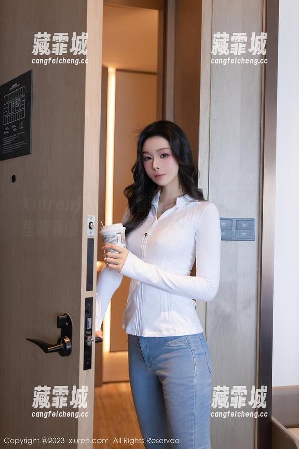 Xiuren秀人网-周媛媛 Xiuren秀人网 - 看周媛媛的瑜伽,原图里藏着的不只是身体,还有一些...你懂的。