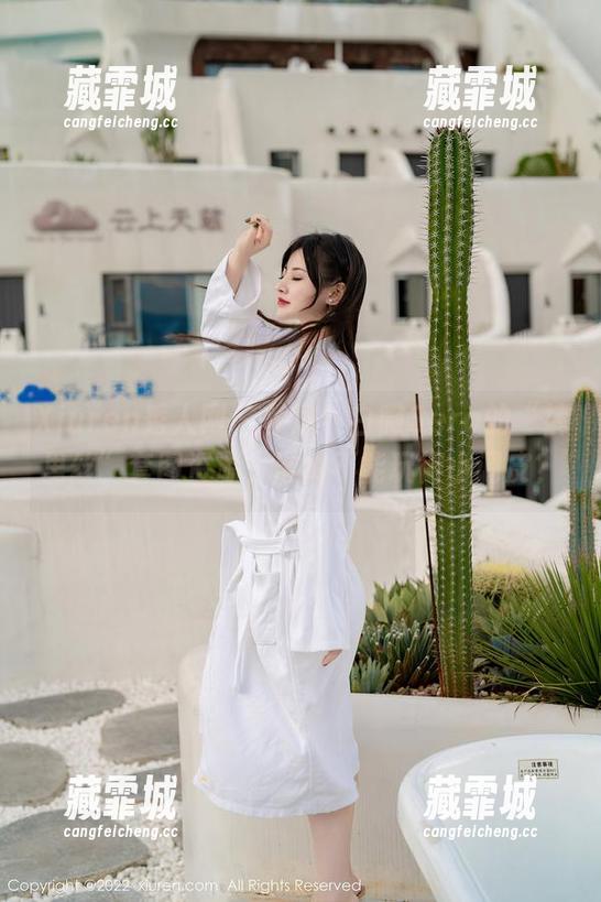 Xiuren秀人网-白微Sera Xiuren秀人网 - 壮观!白微Sera的“裤里丝”套图资源,谁说不能玩得小调皮?