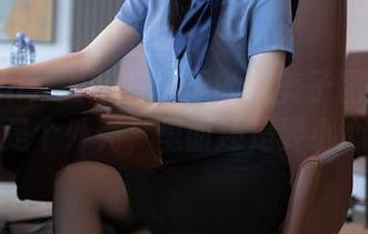 Xiuren秀人网 – 夏天的糯美子图包：高清不过是个外壳，里面还是要小心受伤！