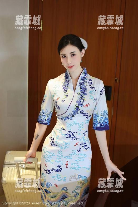 Xiuren秀人网 - 校服大变身，谁说肉晴MINI只能免费穿？