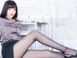 beautyleg – Joanna的白丝写真更新，马上要上天了，各位备好目不转睛的状态！