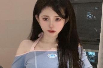 直击内心的奶牛更新，美图推送，倦倦喵是不是玩嗨了？