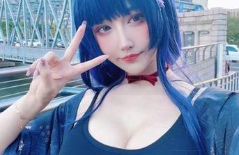 啾小妍Deer在夏日的美丽更新，好像连风也变得多情了。