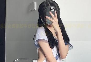 微密圈 – 见证女刺客的牛仔短裤套图，什么？妄图不被撩？还是小心大杀器！