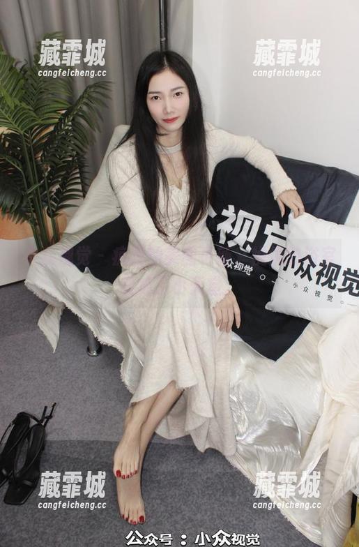 小众视觉-悦悦 小众视觉 - 疯狂的美图更新,悦悦的浴室变成了小天堂。