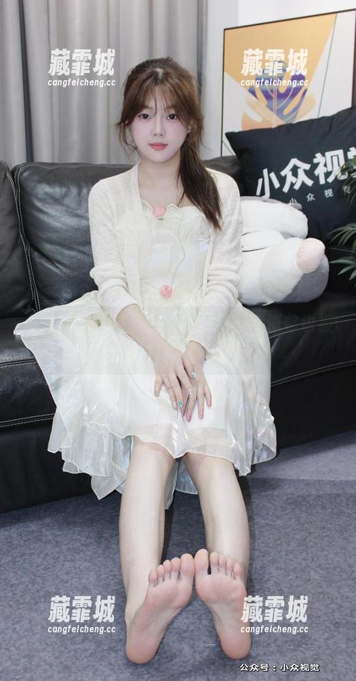 小众视觉 - 洁洁的校园合集，难道你也被她的书卷气征服？