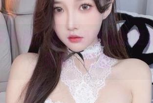 纯欲吊带传说：小小奶瓶儿的更新和你没关系，哈哈