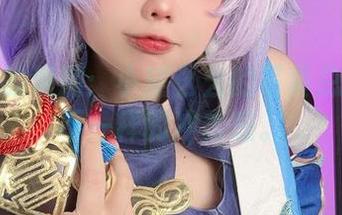 心海中的浪潮：小瑶幺幺的写真总是给人不一样的冲击感。