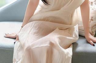 尤蜜荟 – 娇喘JC和服写真，看这衣服，已是美得不需要防护的等级！