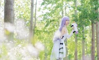 希希_啾的浴缸cos精选：小心水花四溅，别以为这是水上乐园哦