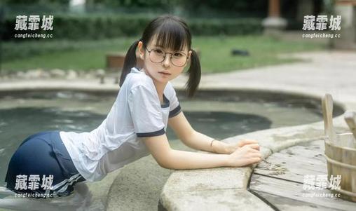 幼水铃衣 幼水铃衣:又一波美图更新,皮衣穿搭亮点都在这儿!