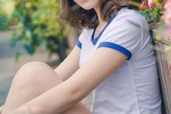 推女神 – 罗婉莹的最新作品：婚纱，竟然有这样的新定义？