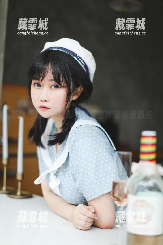 是依酱吖 圣诞特辑最新图册:是依酱吖来给你添点“红绿”!