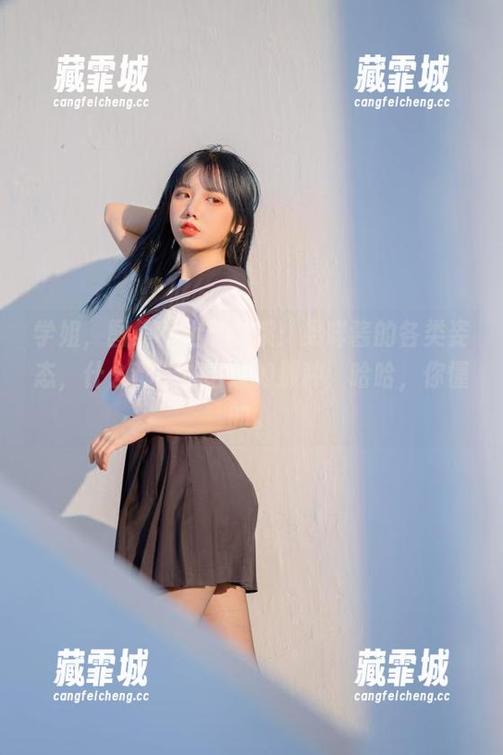 果咩酱 学姐,图集不止于此哦:果咩酱的各类姿态,什么都能成话题的那种,哈哈,你懂的。