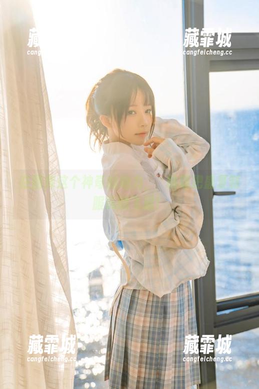 桜桃喵 在图库这个神奇的地方,桜桃喵把盛夏制服玩的飞起!