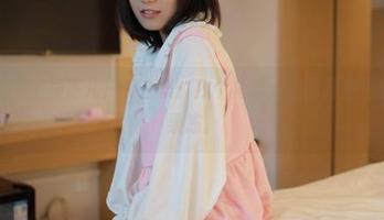模范学院 – 小果冻儿户外合集：找个角落，上面开满没穿衣服的果冻。