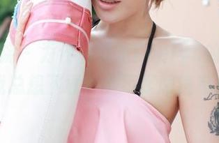 模范学院 – 为什么艾莉Evelyn的眼镜图包让我总想下载？是不是眼镜有魔力？