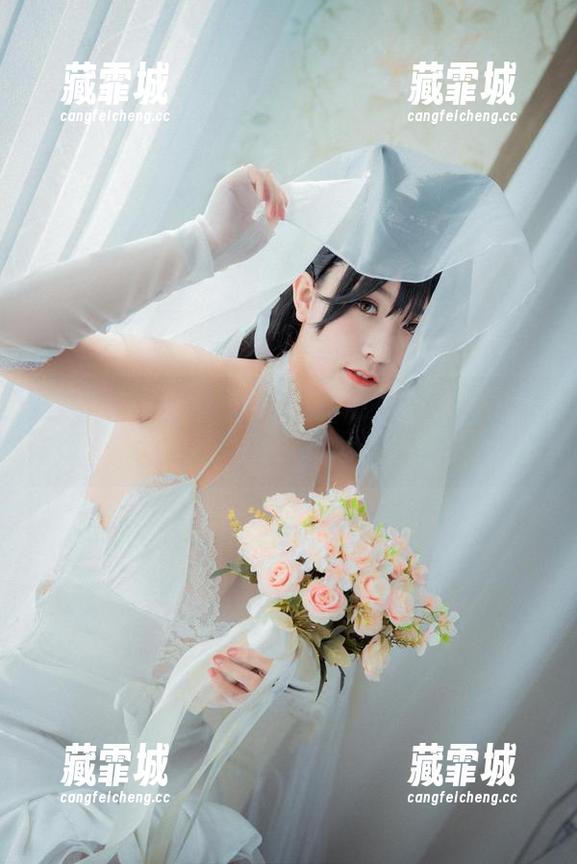 谁能抵挡得了猫九酱的校服福利？原图送上，请斟酌