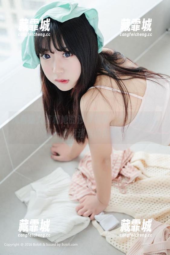 猫九酱 观看猫九酱和她的沙漠绷带,尤其是后面那一点点迷离的画面…