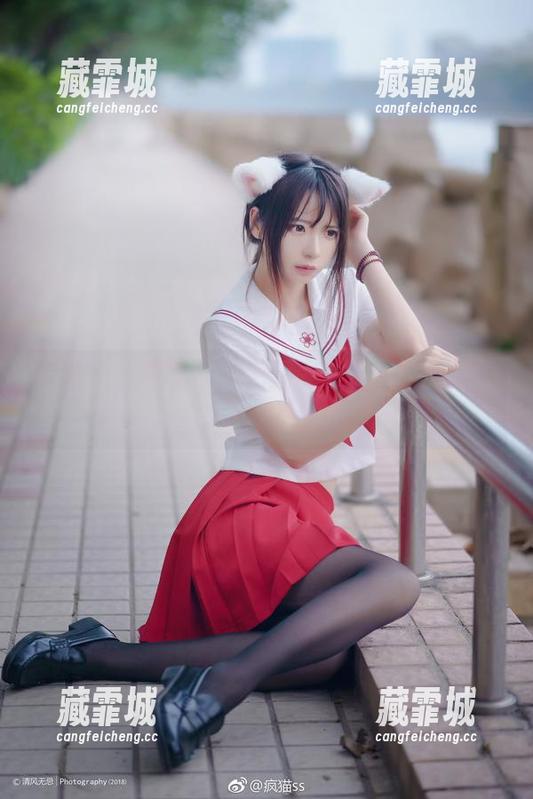 疯猫ss 疯猫ss在浴缸:摄影还是戏剧,谁来评判?