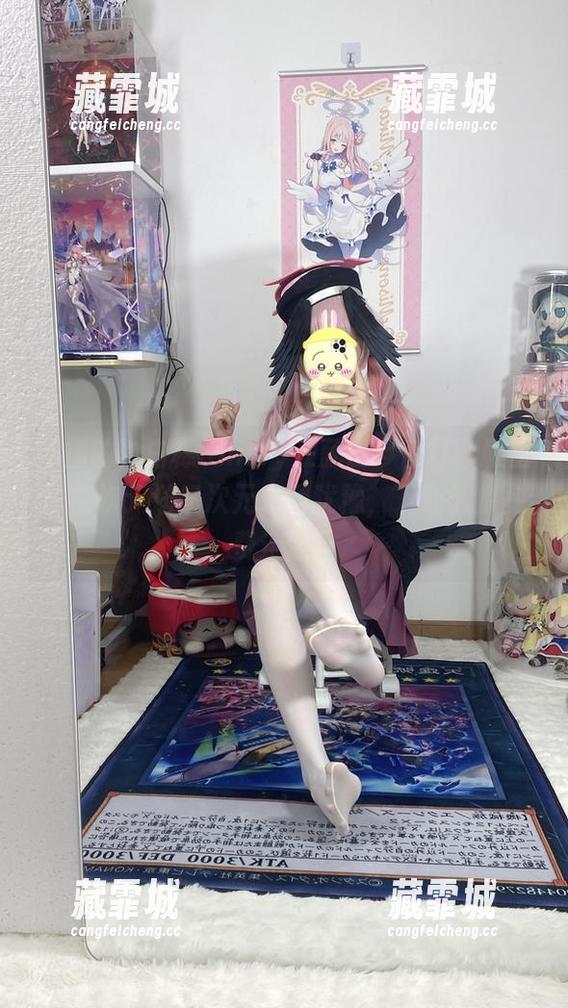 白栎Shirly 你懂的,白栎Shirly在藤田琴音打歌服里比二次元还二次元,别犹豫,下载链接免费走起!