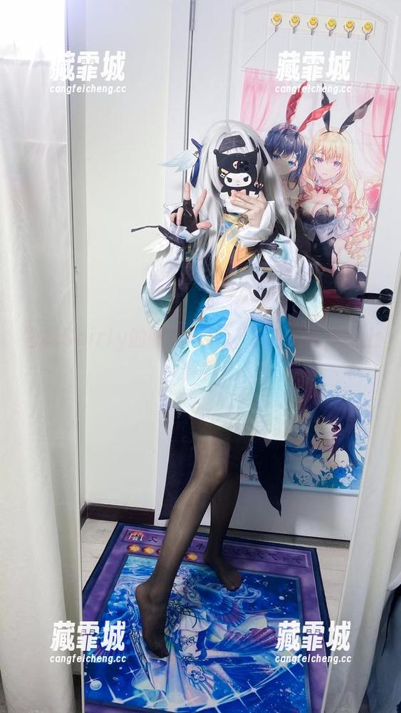 白栎Shirly 白栎Shirly的睡衣写真:谁说只能在床上穿?