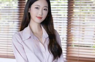 秀人网 – 周慕汐fairy——你绝对想不到的“厨娘”奇遇，美图全新上线，快跟上节奏吧。