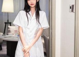 秀人网 – 咳咳，小兔纯纯的免费图册似乎不允许我停下来尴尬，剧情就这样进行中。