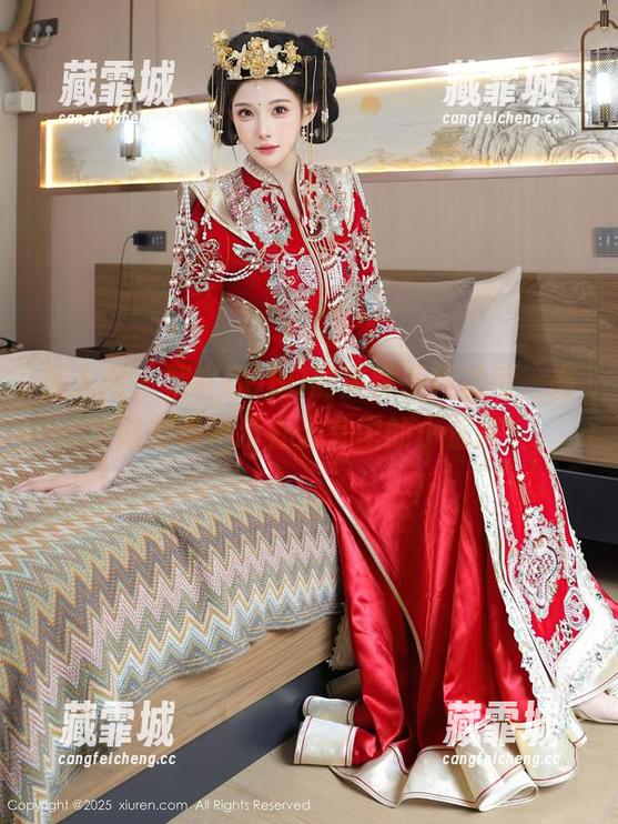 秀人网-熊吖BOBO 秀人网 - 熊吖BOBO的随性工作态度,高清写真揭示办公室里的小猫腻
