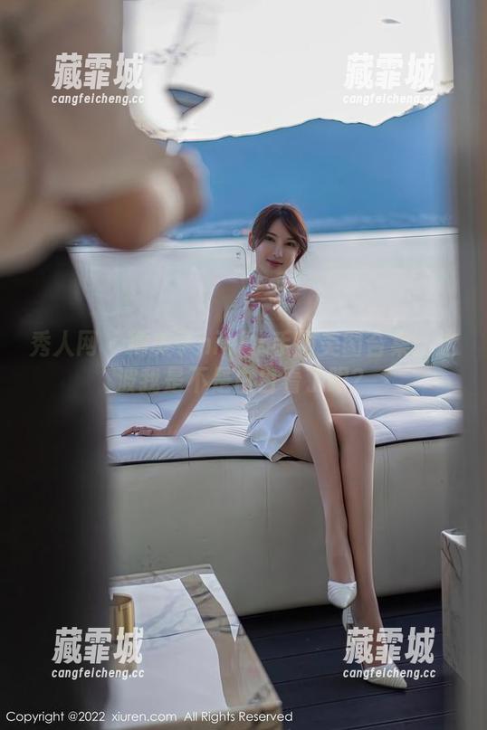 秀人网-糯美子nini 秀人网 - 糯美子nini水手服美图合集:这波我是不是白白看了眼?