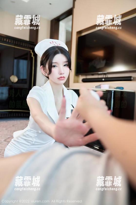 秀人网 - 原图分享：黄歆苑的御姐，散发的氛围让人想窥探一下，她是怎么做到的。