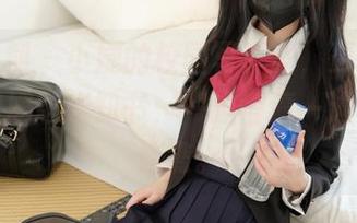 紧急企划 – 小婕的校园写真集，更新一看就好像尴尬通知书，一边懵逼一边只想偷偷瞧。