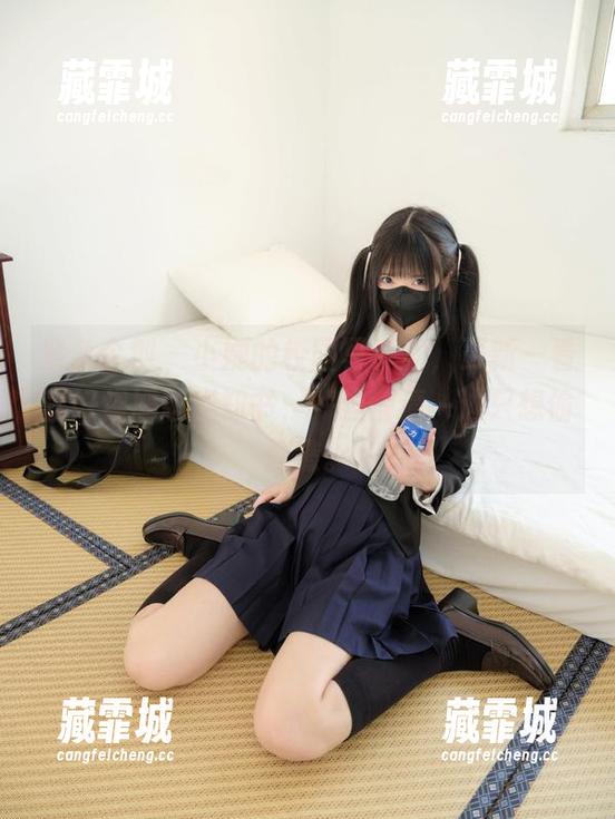 紧急企划-小婕 紧急企划 - 小婕的校园写真集,更新一看就好像尴尬通知书,一边懵逼一边只想偷偷瞧。