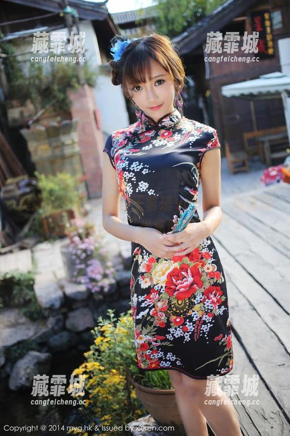 美媛馆-王馨瑶yanni 美媛馆 - 眼镜里的王馨瑶yanni,高清写真教你什么叫“光靠脸还不够”!