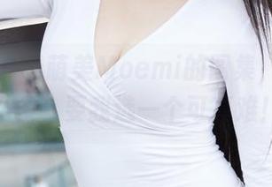 蜜桃社 – 看萌美Moemi的图集，礼服那么多，要我选一个可真难！