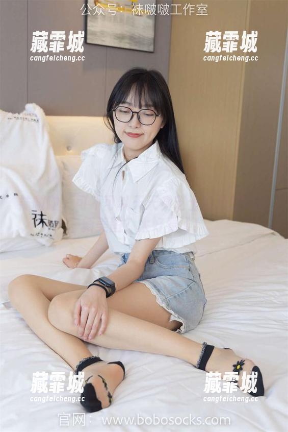 袜啵啵-芝士 袜啵啵 - 可不可以天天见芝士和她的短靴新美图?太好看了!