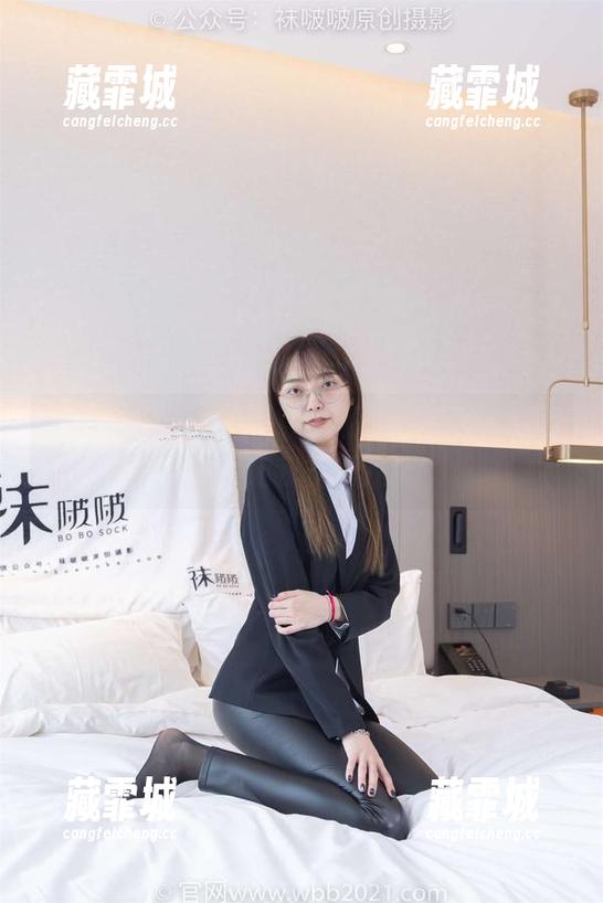 袜啵啵-苏苏 袜啵啵 - 两双高跟鞋的私拍美图,苏苏不就是想让我多想几道?