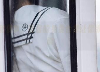 制服随便拿，镜酱的免费合集让你欲罢不能