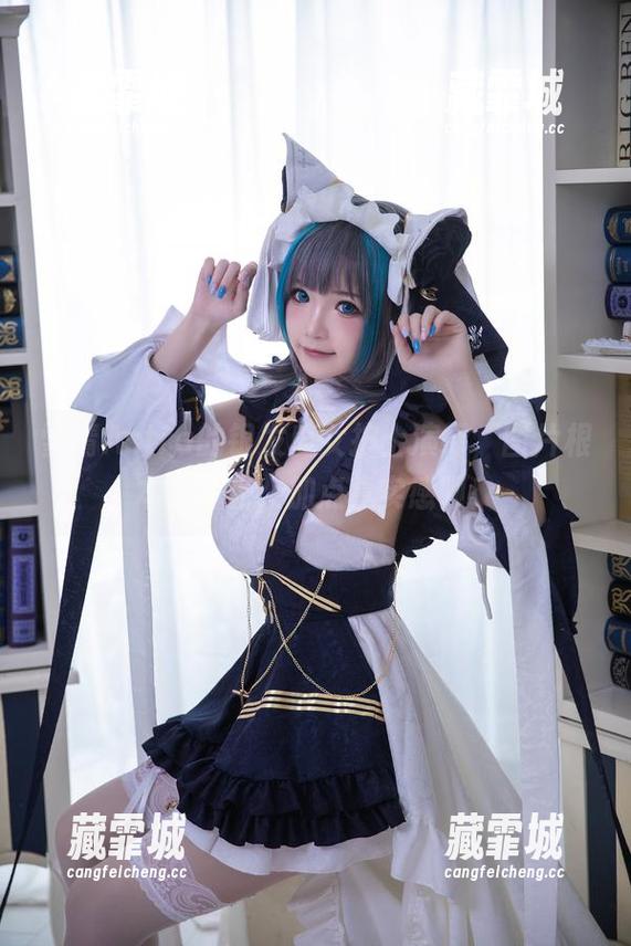 雪晴Astra 雪晴Astra的银发魔女护士演绎,图片根本无圣光,加点真实感呗!