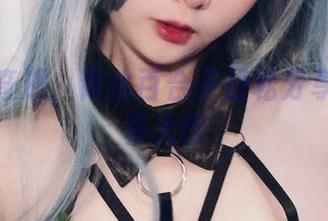 天台的奇遇：青水百合子轻松分享她的写真大作